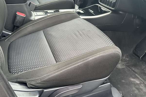2016 Mitsubishi Outlander LS Safety Pack ZK