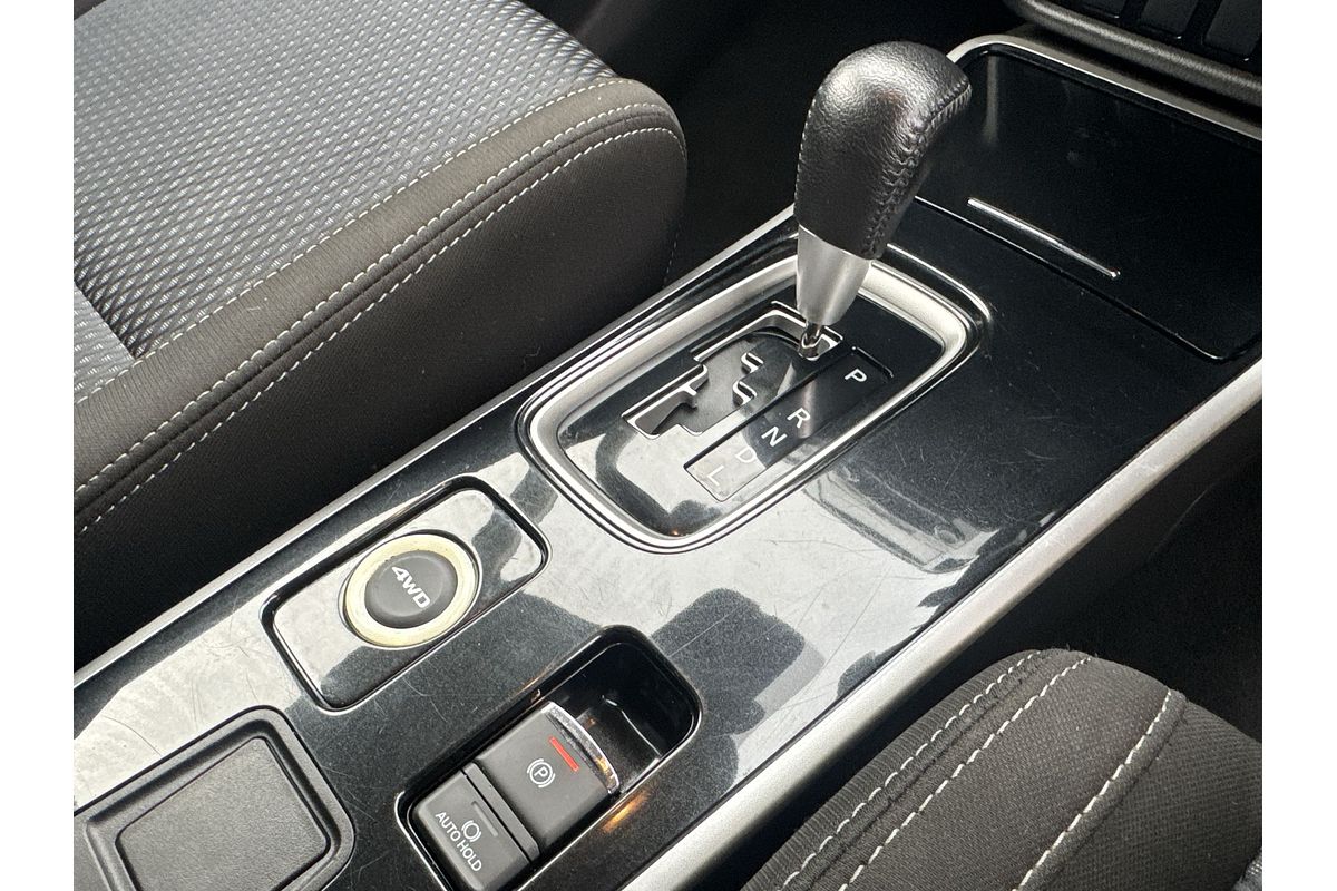 2016 Mitsubishi Outlander LS Safety Pack ZK