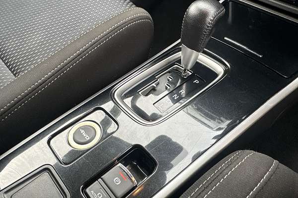 2016 Mitsubishi Outlander LS Safety Pack ZK