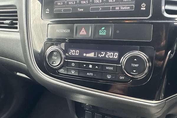 2016 Mitsubishi Outlander LS Safety Pack ZK