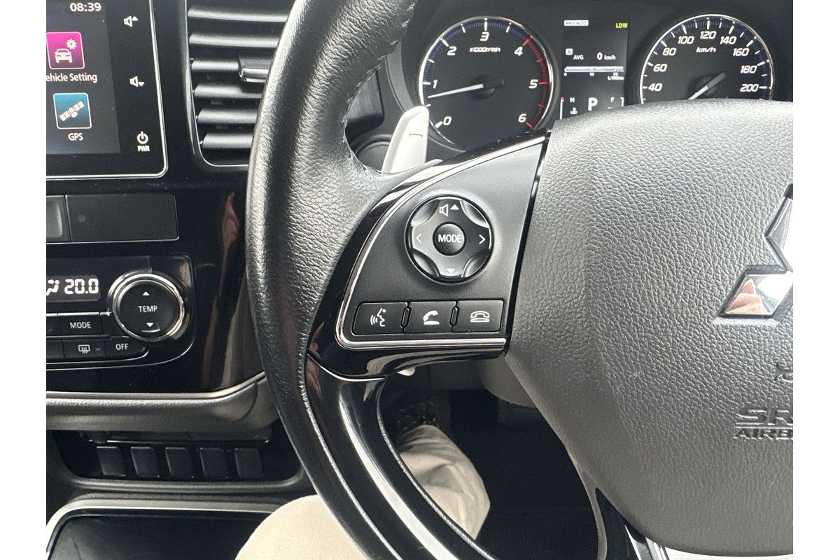 2016 Mitsubishi Outlander LS Safety Pack ZK