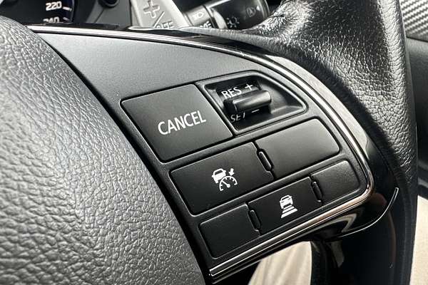 2016 Mitsubishi Outlander LS Safety Pack ZK