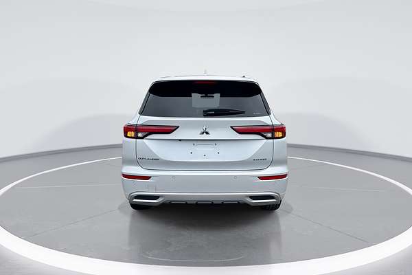 2022 Mitsubishi Outlander Exceed Tourer ZM