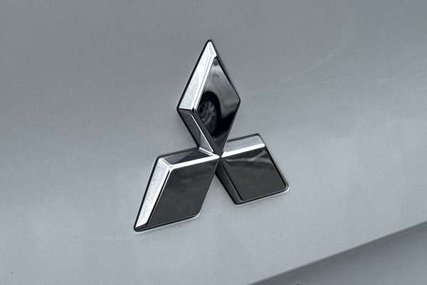 2022 Mitsubishi Outlander Exceed Tourer ZM