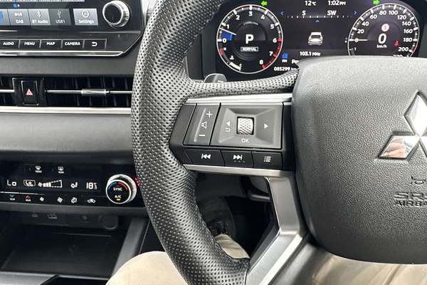 2022 Mitsubishi Outlander Exceed Tourer ZM