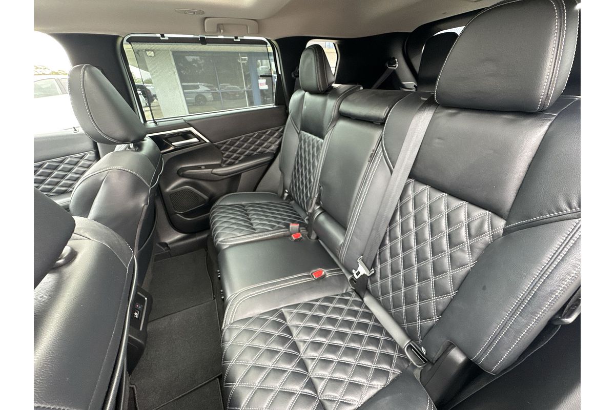 2022 Mitsubishi Outlander Exceed Tourer ZM