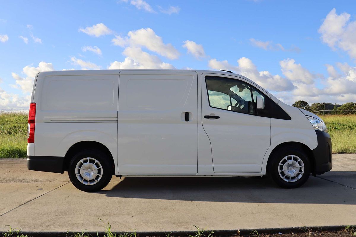 2021 Toyota Hiace GDH300R LWB