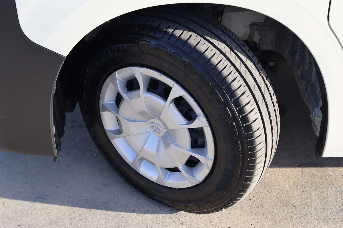 2021 Toyota Hiace GDH300R LWB