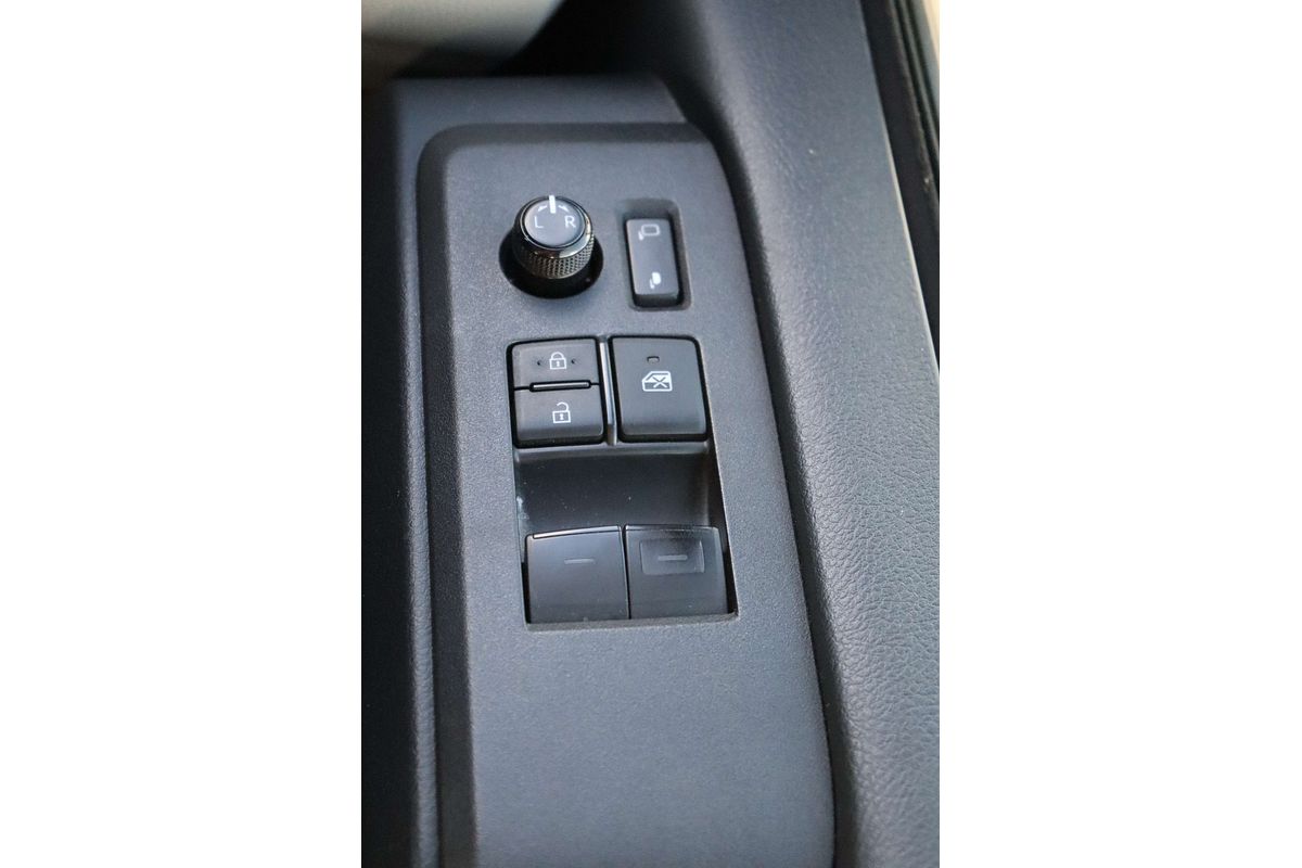 2021 Toyota Hiace GDH300R LWB
