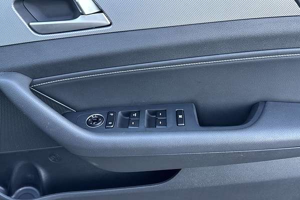 2019 Hyundai Sonata Active LF4