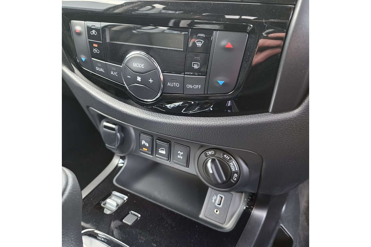 2025 Nissan Navara PRO-4X D23 4X4