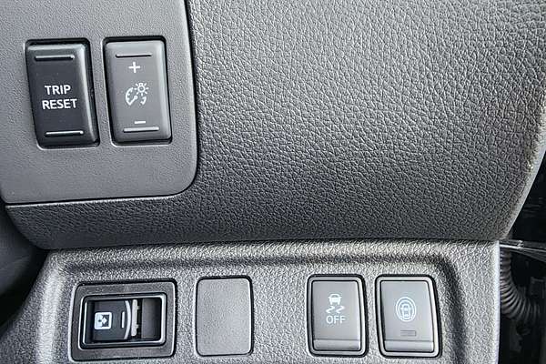 2025 Nissan Navara PRO-4X D23 4X4