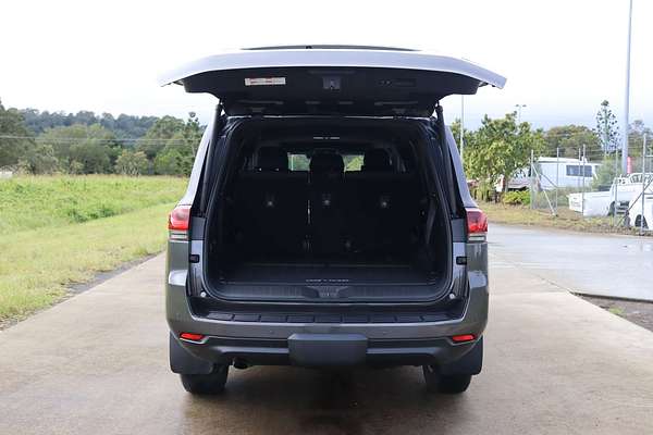 2024 Toyota Landcruiser Sahara FJA300R