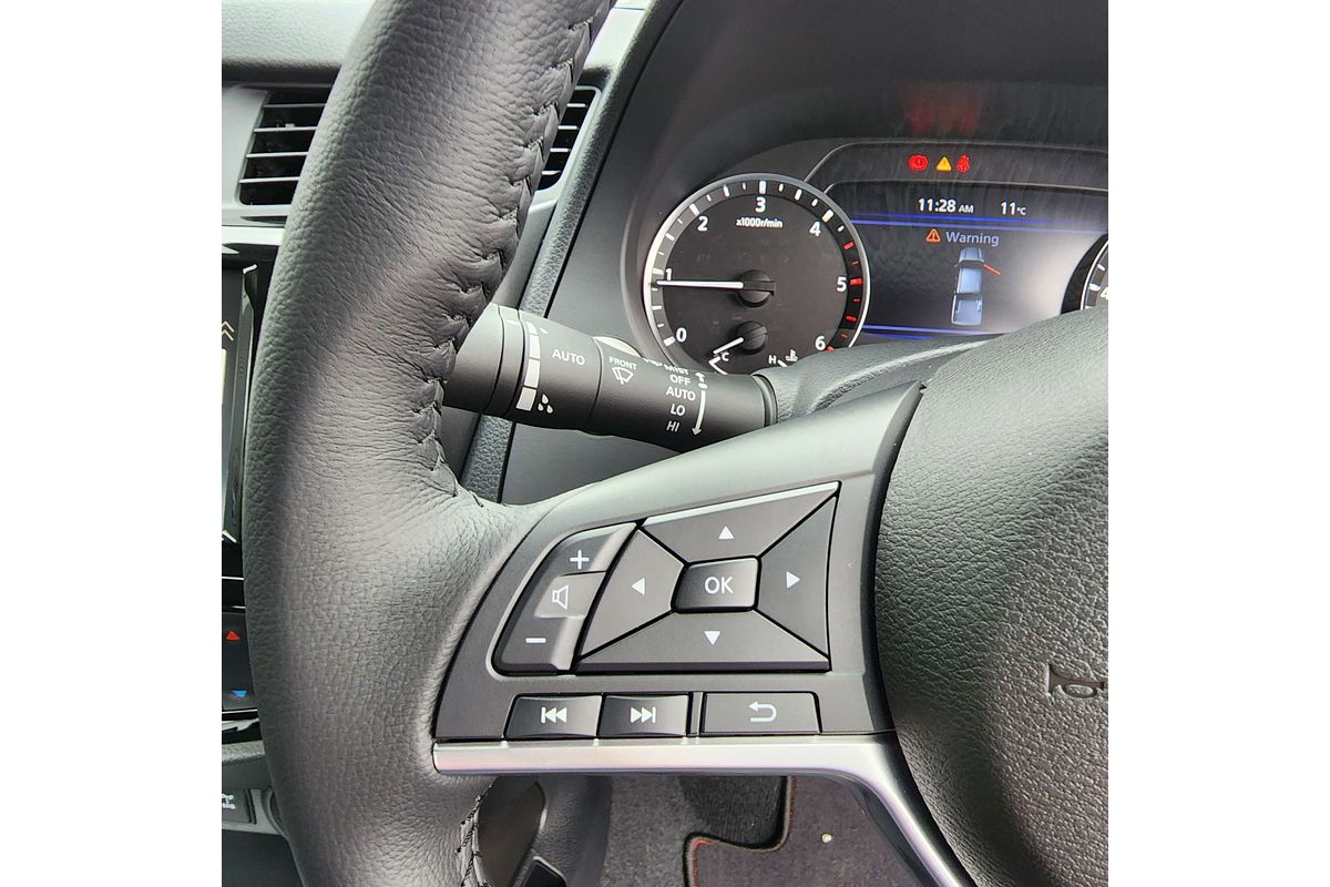 2025 Nissan Navara PRO-4X D23 4X4