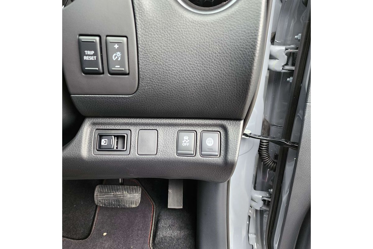 2025 Nissan Navara PRO-4X D23 4X4