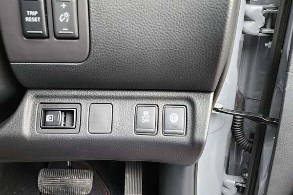 2025 Nissan Navara PRO-4X D23 4X4