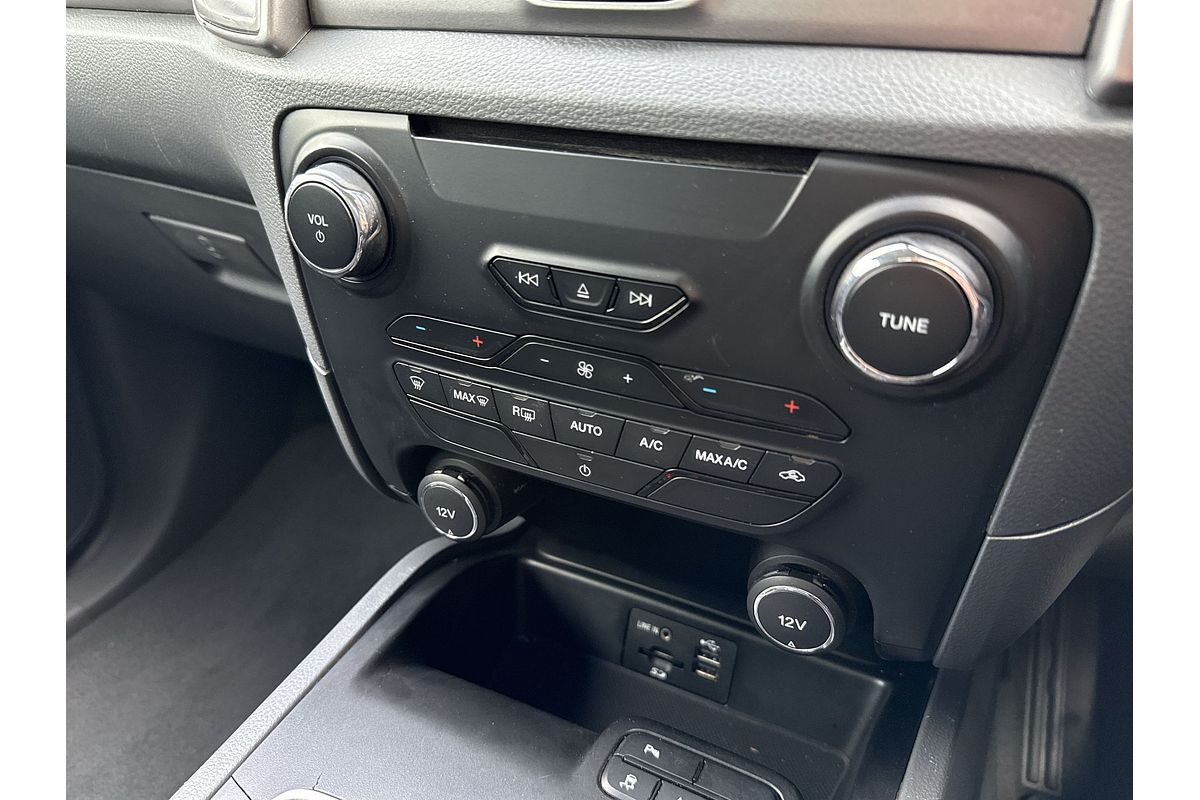 2016 Ford Everest Trend UA