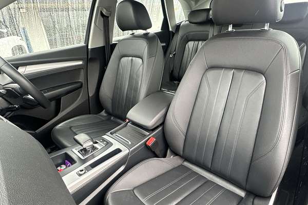 2023 Audi Q5 35 TDI FY