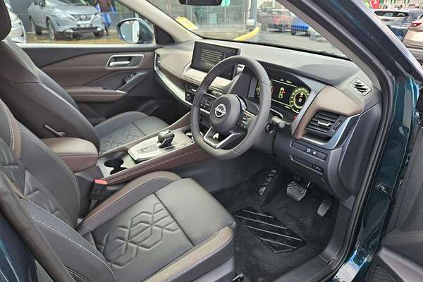 2025 Nissan QASHQAI Ti J12