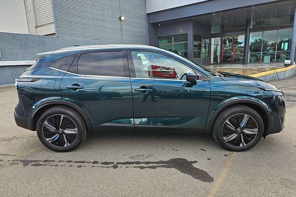 2025 Nissan QASHQAI Ti J12