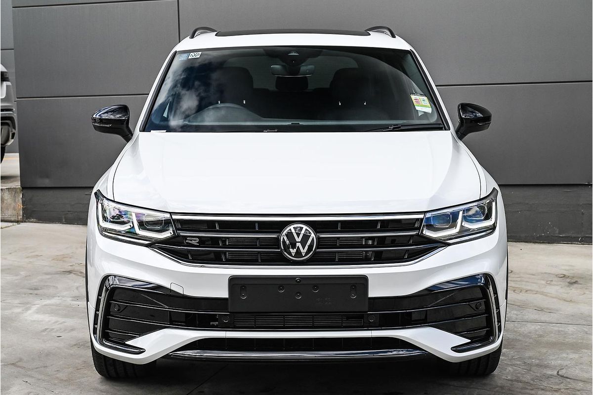 2024 Volkswagen Tiguan Wolfsburg Edition Allspace 5N