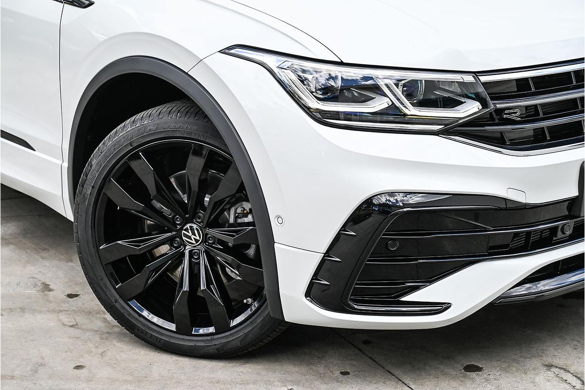 2024 Volkswagen Tiguan Wolfsburg Edition Allspace 5N