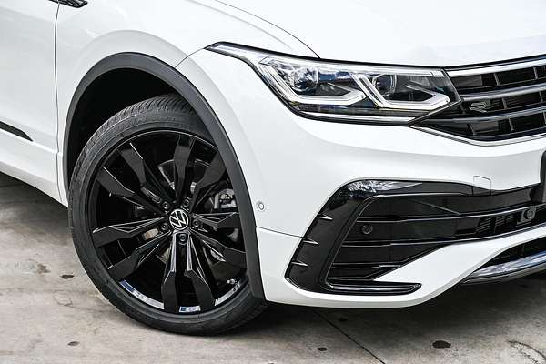 2024 Volkswagen Tiguan Wolfsburg Edition Allspace 5N