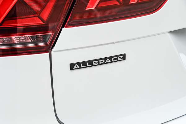 2024 Volkswagen Tiguan Wolfsburg Edition Allspace 5N