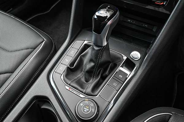 2024 Volkswagen Tiguan Wolfsburg Edition Allspace 5N
