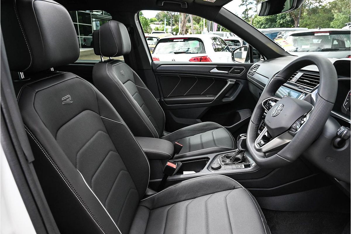2024 Volkswagen Tiguan Wolfsburg Edition Allspace 5N