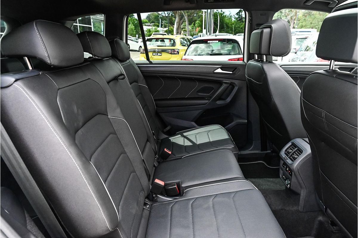 2024 Volkswagen Tiguan Wolfsburg Edition Allspace 5N