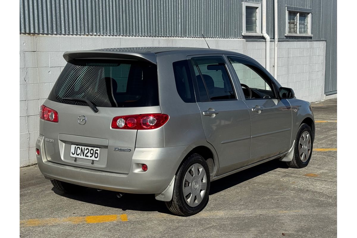 2005 Mazda DEMIO