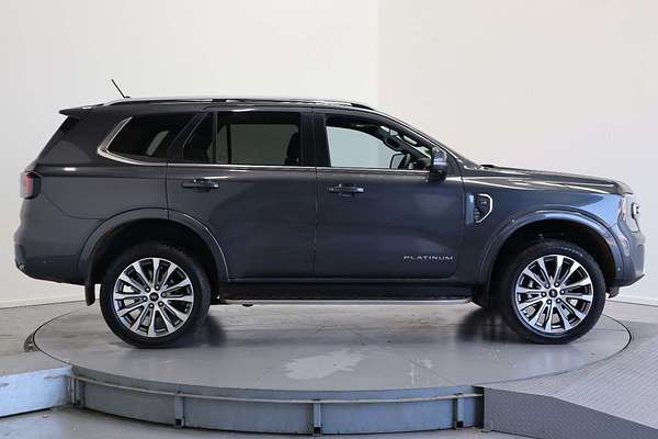 2022 Ford Everest Platinum
