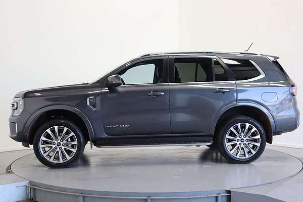 2022 Ford Everest Platinum