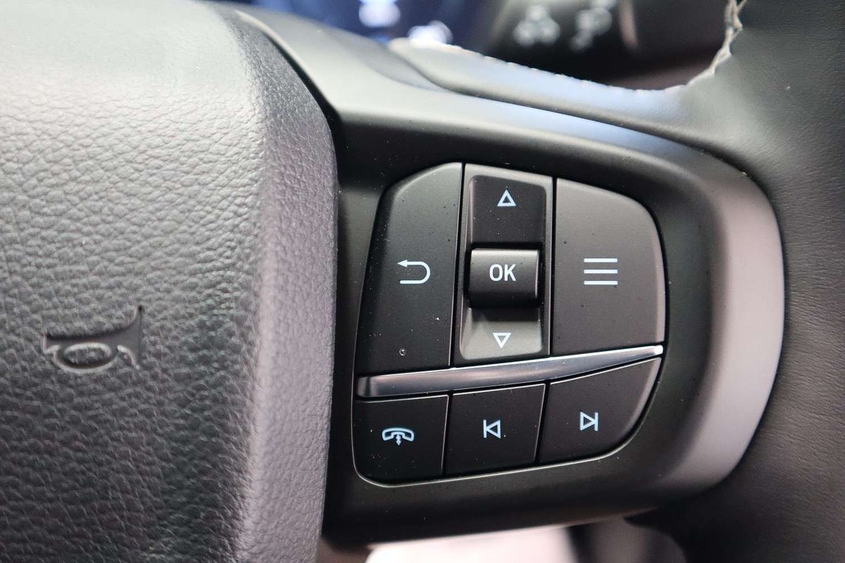 2022 Ford Everest Platinum