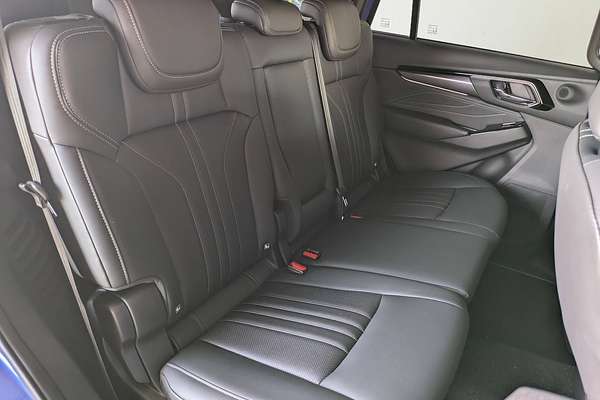2025 Isuzu MU-X LS-T