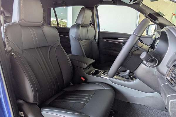 2025 Isuzu MU-X LS-T