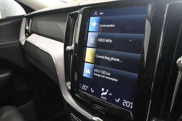 2021 Volvo XC60 T5 Momentum
