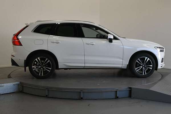 2021 Volvo XC60 T5 Momentum