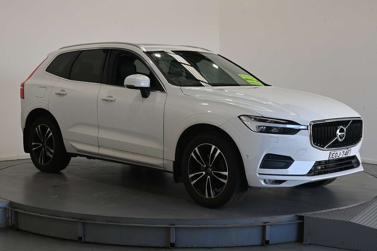 2021 Volvo XC60 T5 Momentum