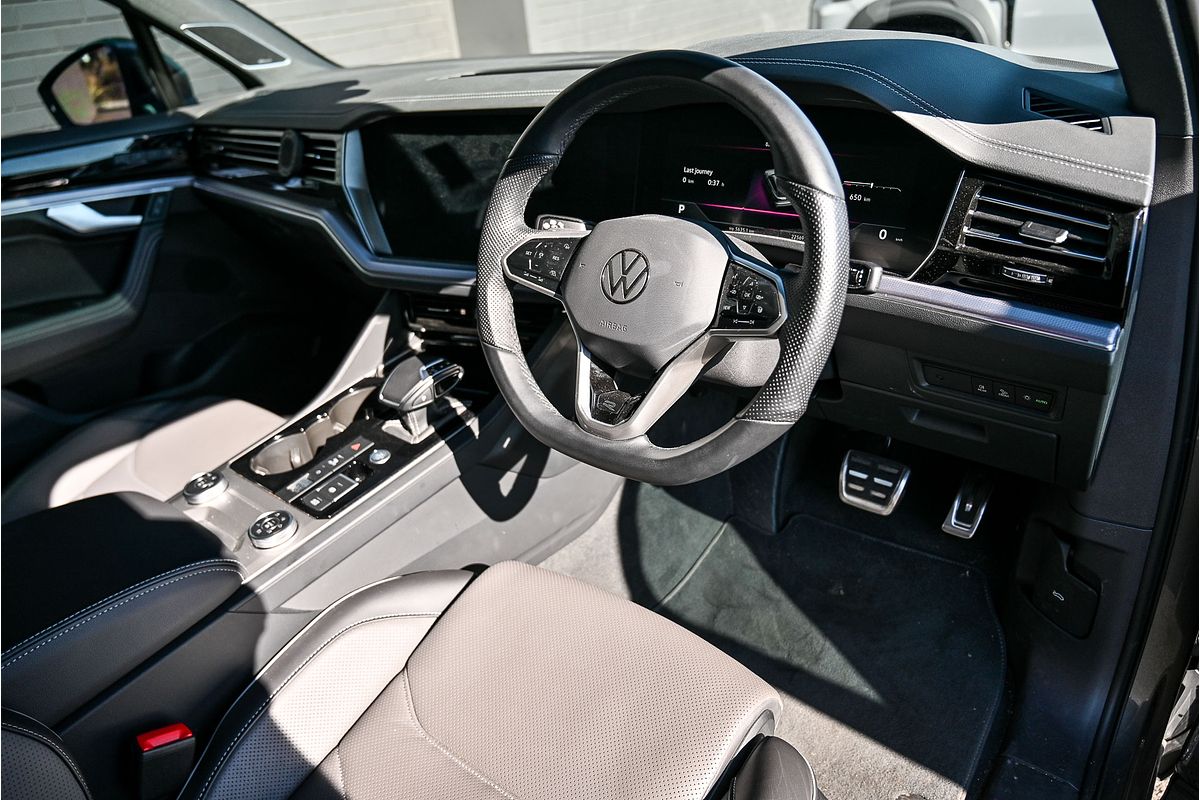 2023 Volkswagen Touareg 210TDI R-Line CR