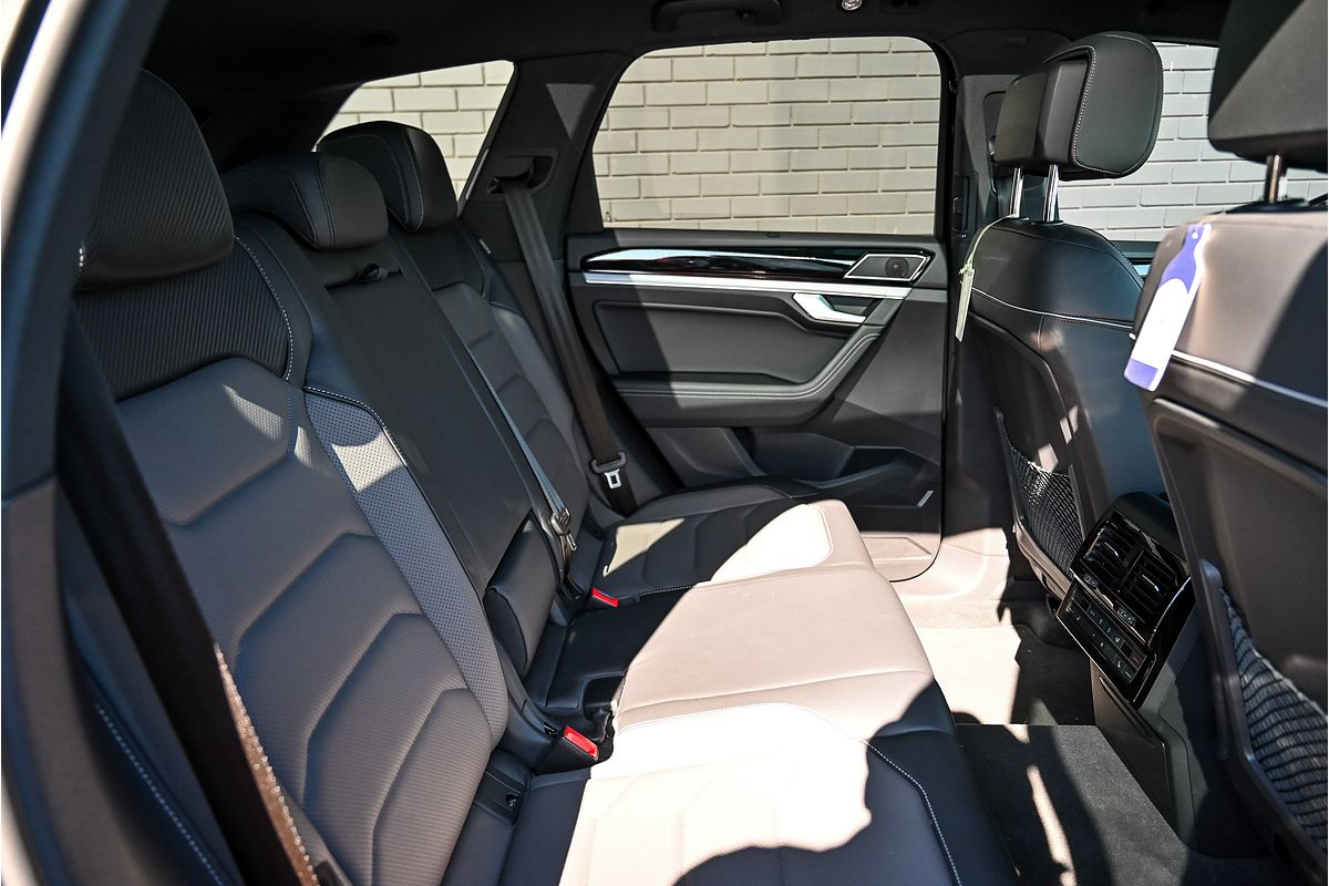 2023 Volkswagen Touareg 210TDI R-Line CR