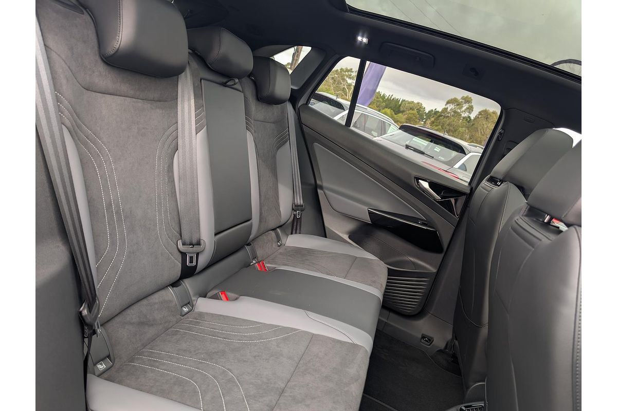 2025 Volkswagen ID.4 Pro E2