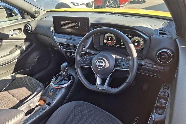 2024 Nissan JUKE ST-L F16