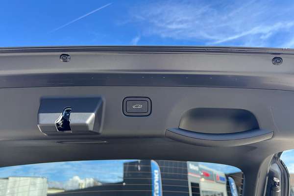 2025 Hyundai Kona Premium SX2.V2
