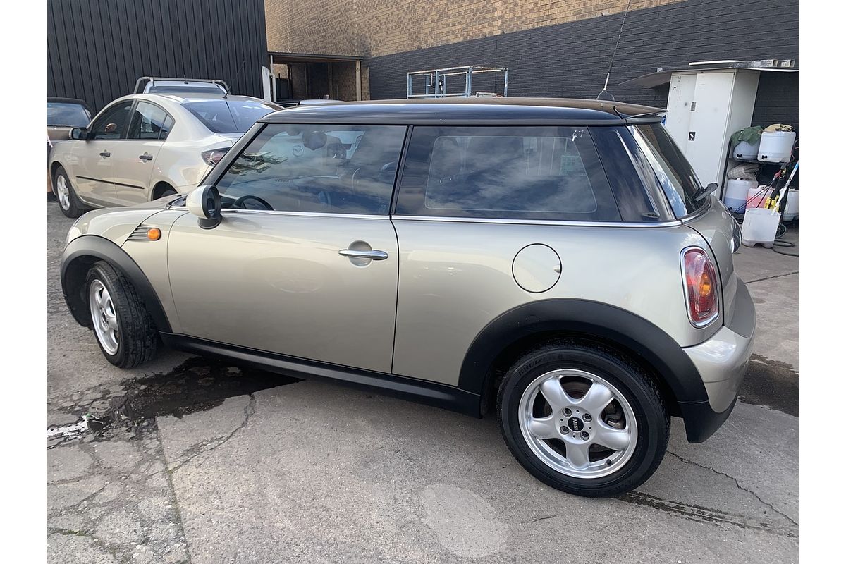 2009 MINI Cooper R56