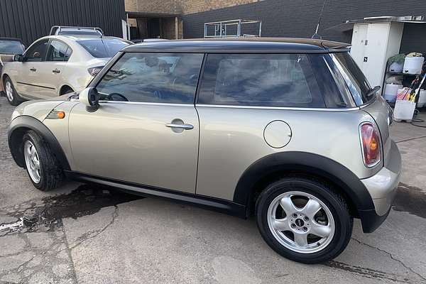 2009 MINI Cooper R56