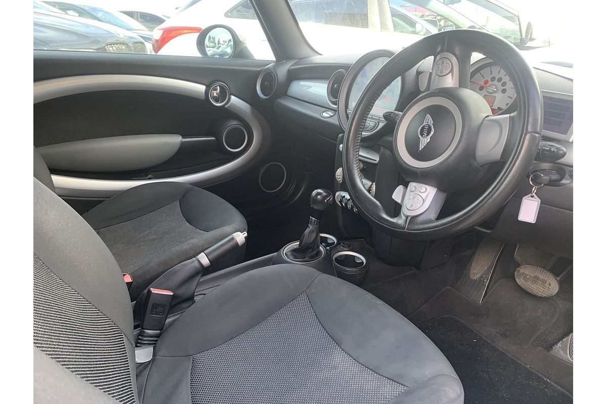 2009 MINI Cooper R56