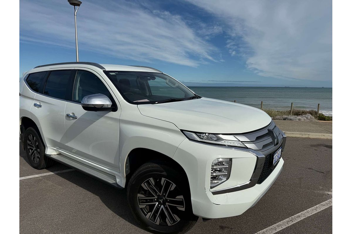 2022 Mitsubishi Pajero Sport GLS QF