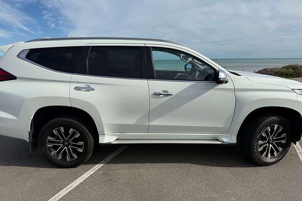 2022 Mitsubishi Pajero Sport GLS QF